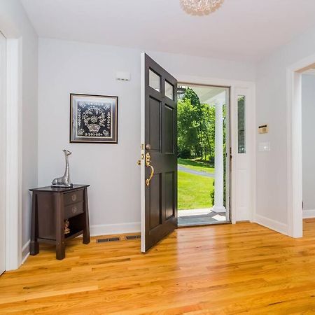 Serenity Manor In Scenic Weston Near Westport, Ct المظهر الخارجي الصورة