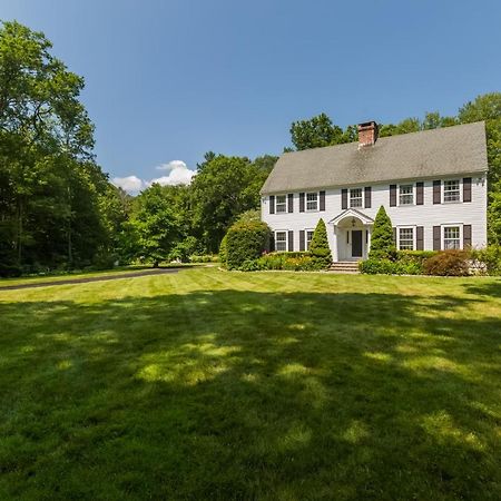 Serenity Manor In Scenic Weston Near Westport, Ct المظهر الخارجي الصورة