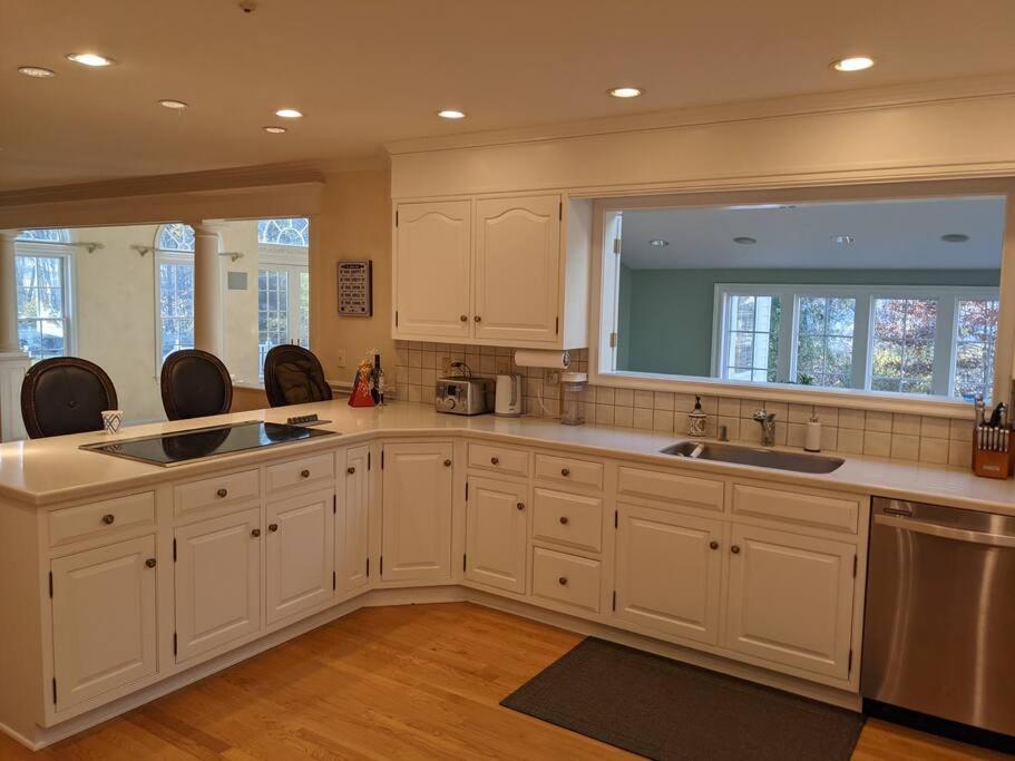 Serenity Manor In Scenic Weston Near Westport, Ct المظهر الخارجي الصورة